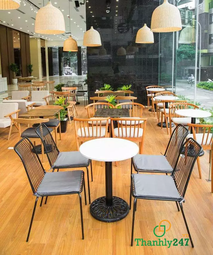 Mẫu bàn ghế mang phong cách hiện đại